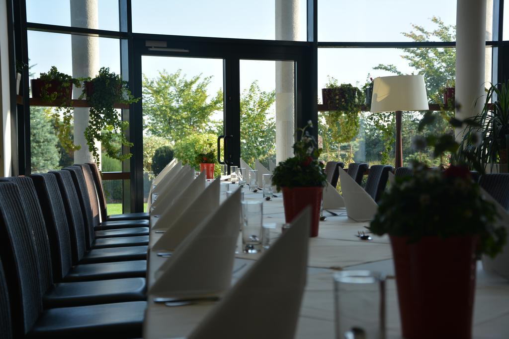 Bazuny Hotel&Spa คอชเชียซือนา ภายนอก รูปภาพ