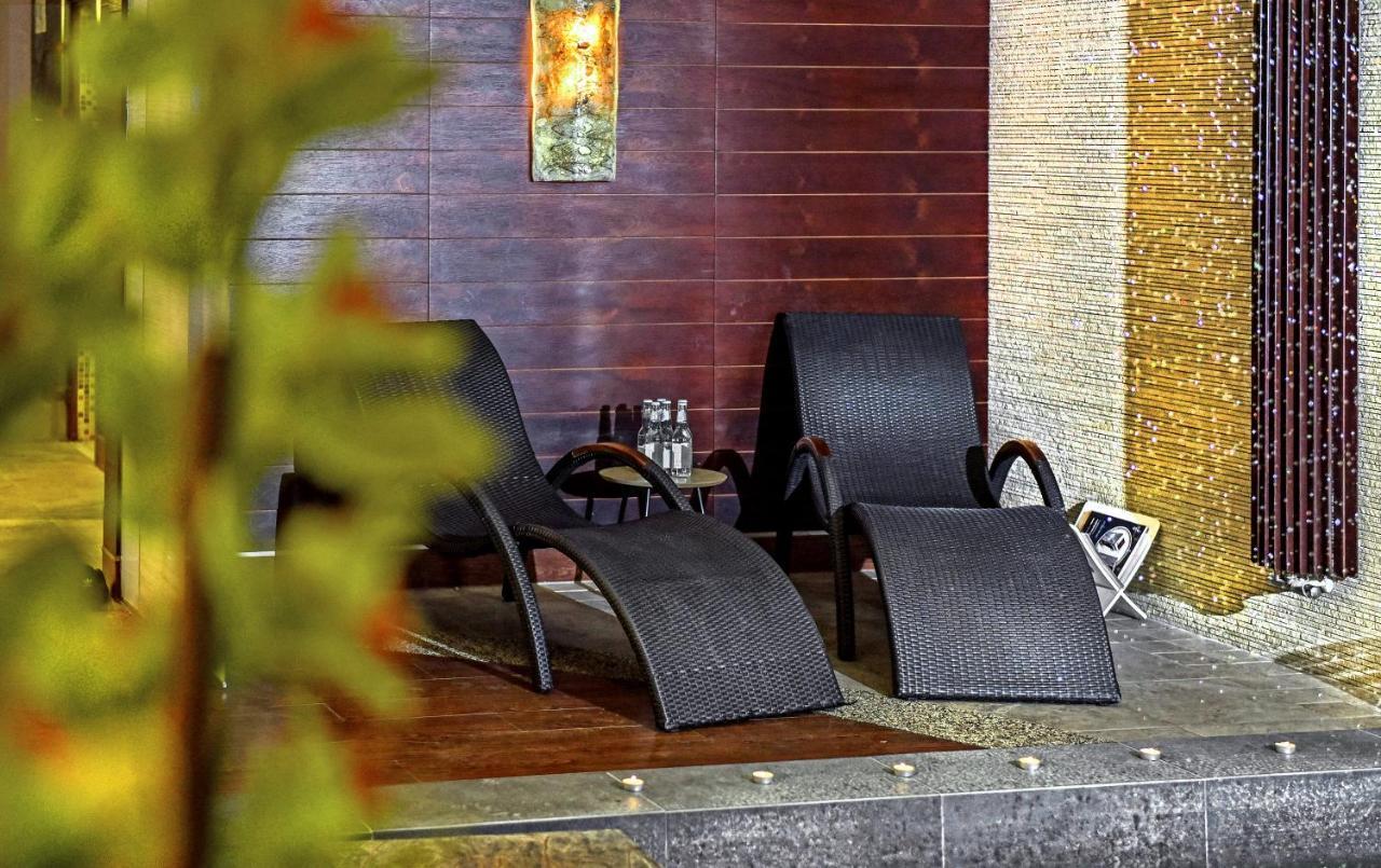 Bazuny Hotel&Spa คอชเชียซือนา ภายนอก รูปภาพ