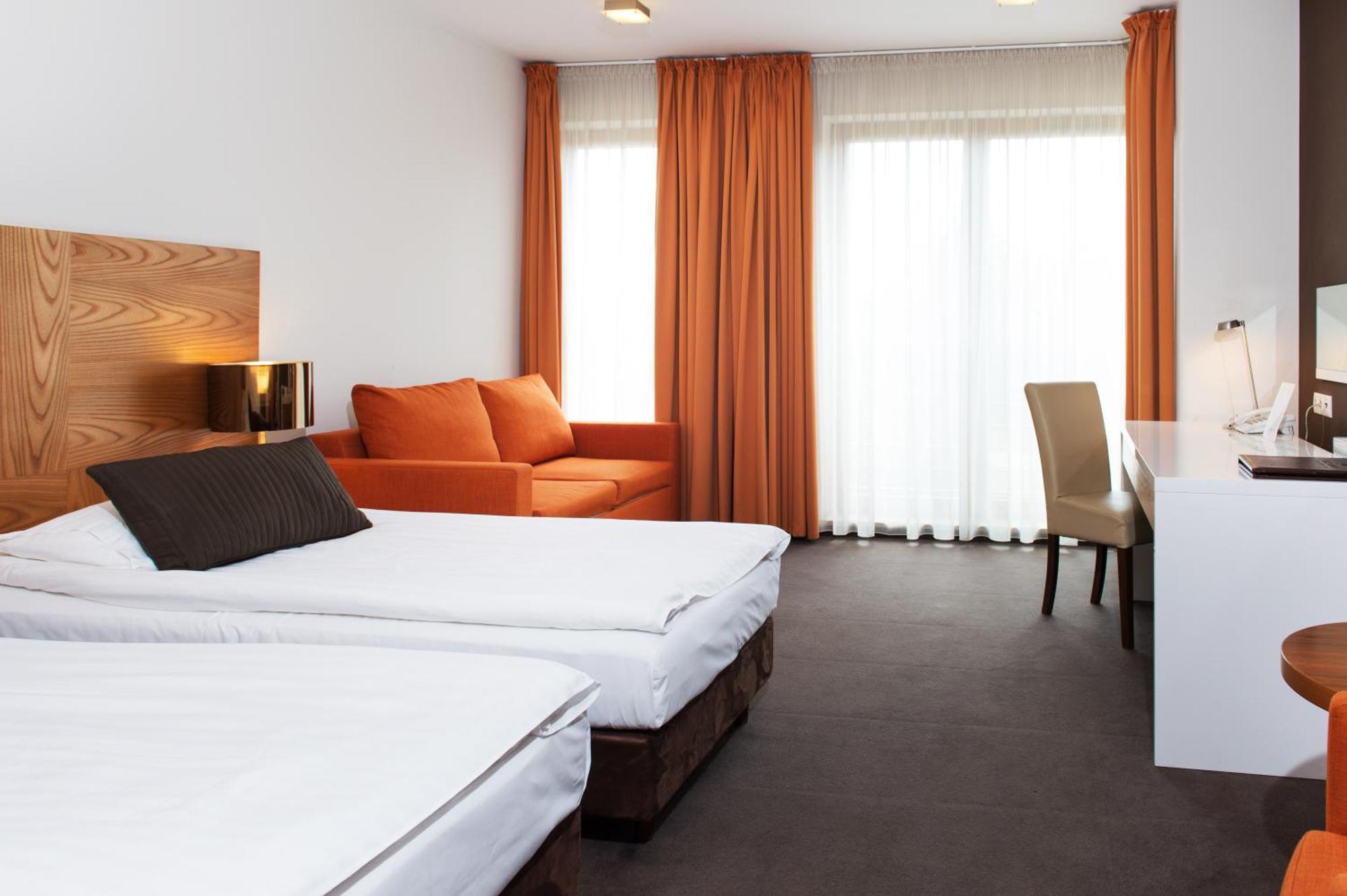 Bazuny Hotel&Spa คอชเชียซือนา ภายนอก รูปภาพ