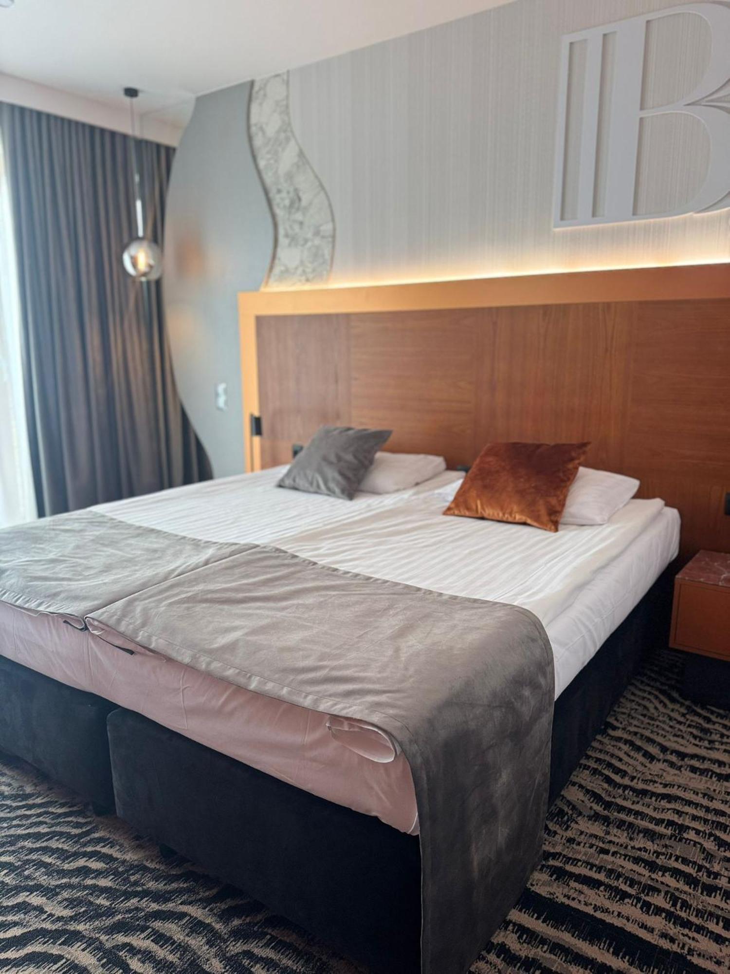 Bazuny Hotel&Spa คอชเชียซือนา ภายนอก รูปภาพ
